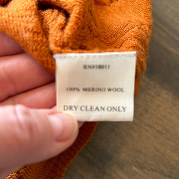 David Meister Merino Wool Sweather - Picture 7 of 7